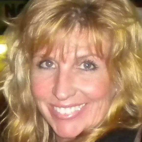 Meet your Posher, Donna - Picture 1 of 1